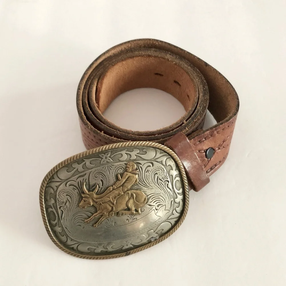 🔥Brown Leather Western Belt with Bull Rider Buckle